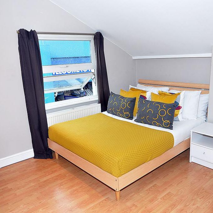 1 bedroom in a house share to rent - Photo 1