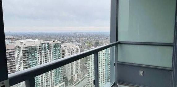 Yonge/Parkhome-Luxurious 1Bdrm 1Bath 1Parking - Photo 2