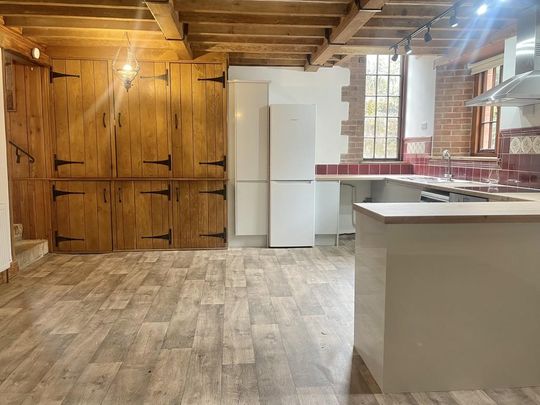 3 bedroom semi-detached house to rent - Photo 1