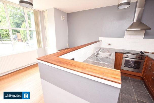 Thurstonville, Old Lane, Beeston, West Yorkshire, LS11 - Photo 1