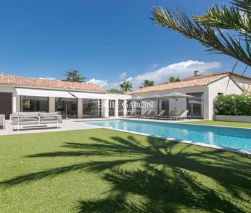 Villa contemporaine à louer - Saint-Tropez -A pied du centre ville - Photo 1