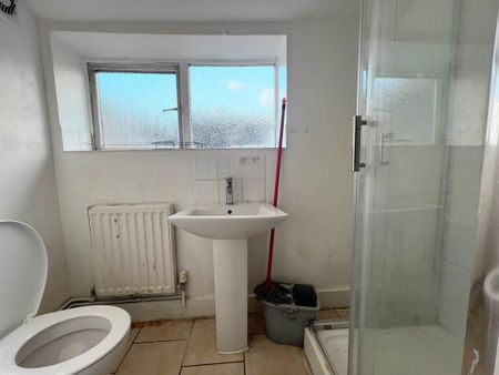 2 bedroom maisonette to rent - Photo 3