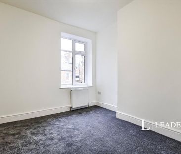 4 bedroom terraced house to rent - Photo 6