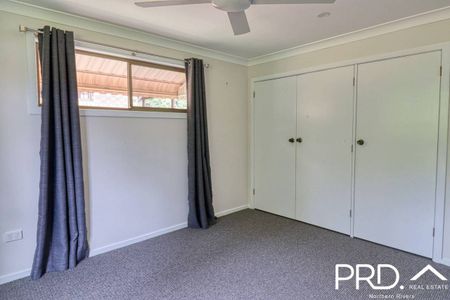 Beautiful 3 Bedroom Goonellabah Home - Photo 4