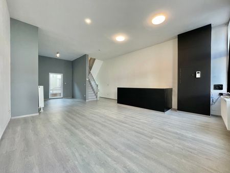 Prachtig gerenoveerd duplex-appartement nabij het station van Aalst - Photo 5