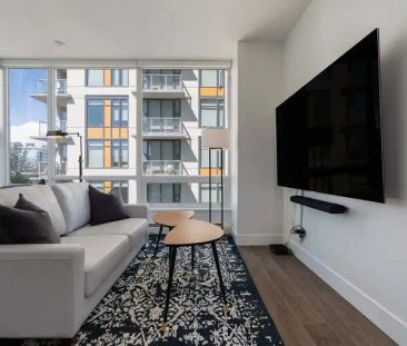 Beautiful spacious furnished corner unit | 703 - 1783 Manitoba St, Vancouver - Photo 1