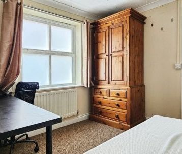 Hatcher Crescent, Colchester - Photo 1
