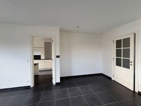 Duplexapp. met 2 slpkls en ruim terras in Herk-de-Stad - Photo 3