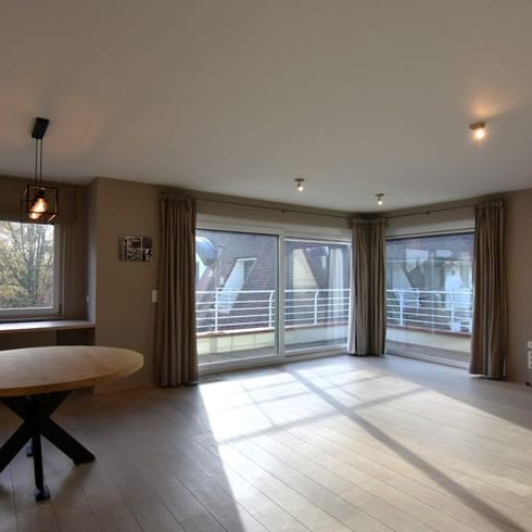 Appartement te huur - Photo 1