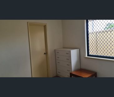 Fully Furnished Room! Close to Curtin Uni - Photo 2