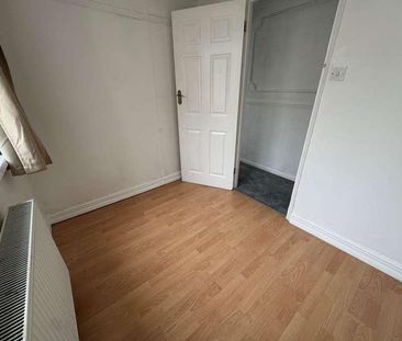 Masterman Road, London, E6 - Photo 5