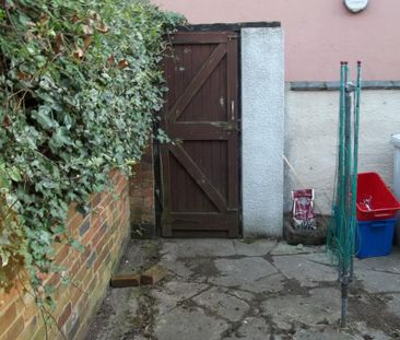 1 bedroom flat to rent - Photo 6