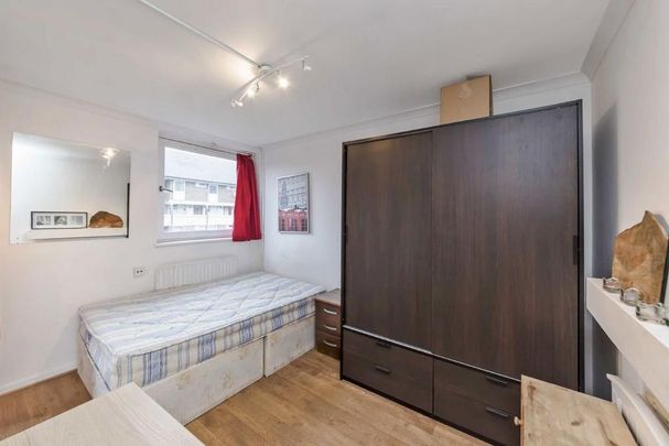 3 bedroom flat to rent - Photo 1