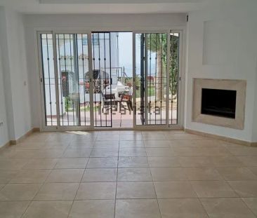 Alquiler de chalet pareado en Urbanización Riviera Sol F-9, 54 a - Photo 1