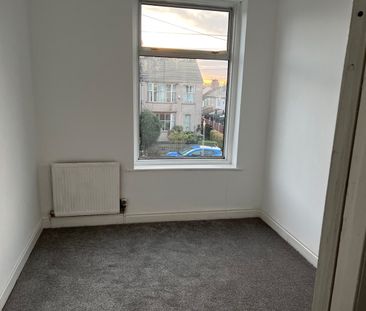 3 Bed Semi-Detached House, Cheveral Avenue, CV6 - Photo 3