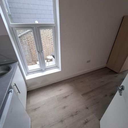 Studio to rent - Photo 3