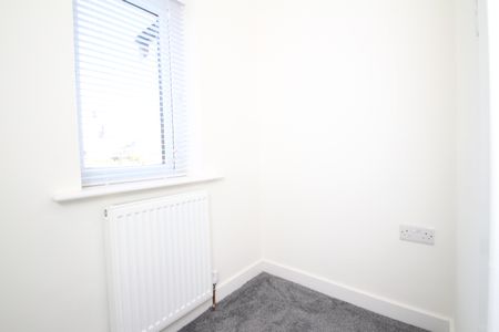 2 bedroom house to rent - Photo 3