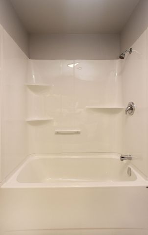 For Lease - 14 1/2 King Street Unit# 201, Oshawa, Ontario - Photo 5