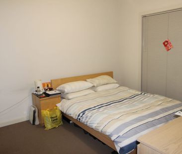 Modern and central location - Photo 2