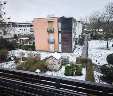 Etwas besonderes: günstig geschnittene 2-Zimmer-Wohnung - Photo 2