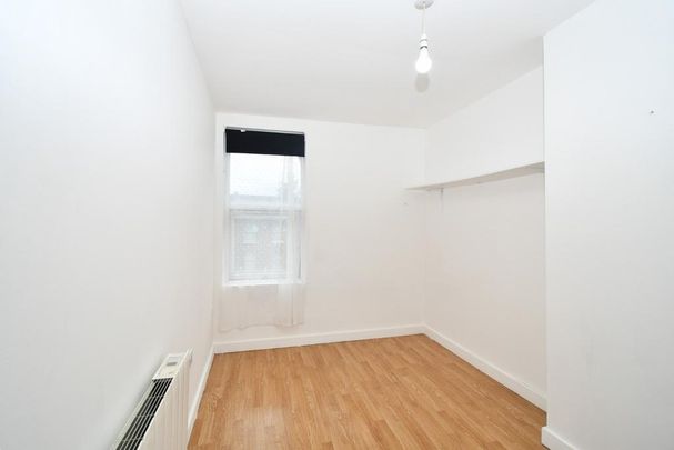 3 bedroom apartment to rent - Photo 1