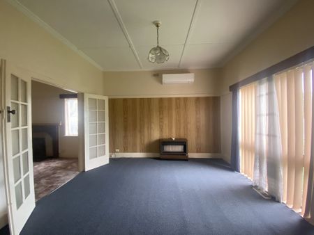 Conveniently located 2 Bedroom Home - Photo 3