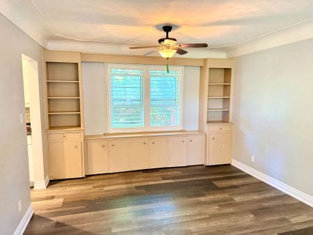 For Lease - 4070 Lorraine Crescent, Burlington, Ontario - Photo 2