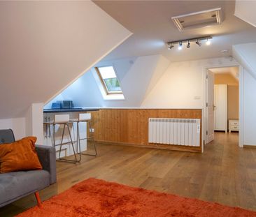 The Warren Cottage, Warren Road, Woodley, Reading, RG5 - Photo 4