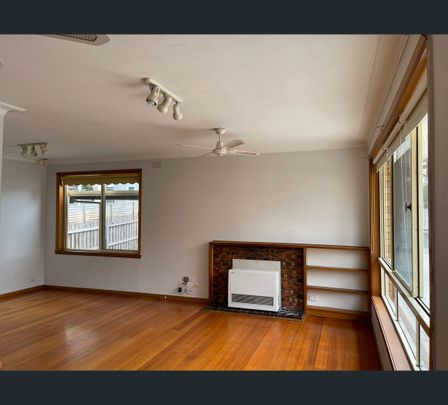 1/37-39 Clarke Street, Newtown, Vic 3220 - Photo 1