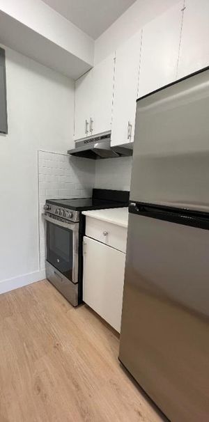 3½ Apartments Available - A louer • For Rent - Photo 1