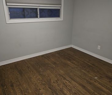 For Lease - 352 Harcourt Drive Unit# Main, Oshawa, Ontario - Photo 4