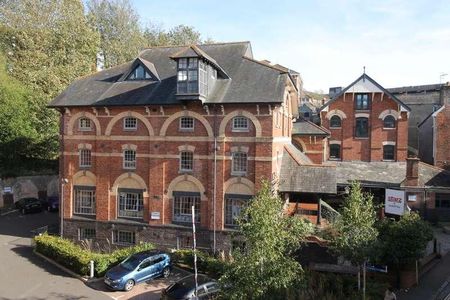 Bed Flat In The Courtyard St Annes Well Mews, Lower North Street, Exeter, EX4 - Photo 2