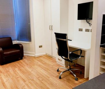 Standard Studio - Photo 4