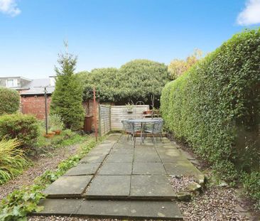 2 bedroom terraced house to rent - Photo 4