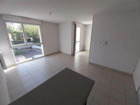 Location appartement 2 pièces - 34m² à St sebastien sur loire (44230) - Photo 4