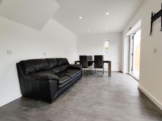 Leopold Road, Norwich - Photo 1