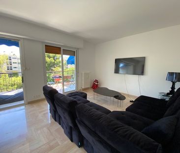 Location Appartement 4 pièces 94m² TOULON 83000 - Photo 4