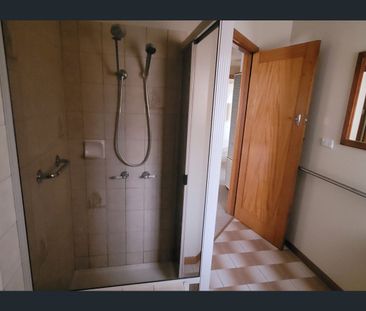 41 Salisbury Avenue, Newington, Vic 3350 - Photo 6