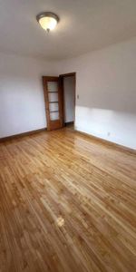 3 CH - 1 SDB - Montréal - $1,850 /mo - Photo 3