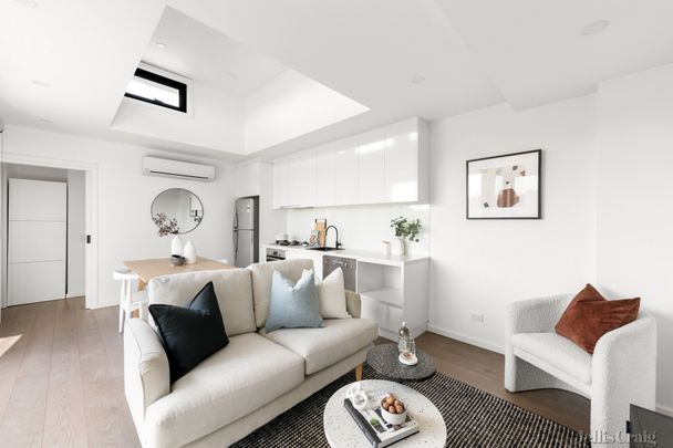 102 Wilmoth Street, Thornbury VIC 3071 - Townhouse For Rent | Domain - Photo 1
