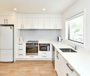 Low Maintenance 2 Bedroom Family Home - Photo 4