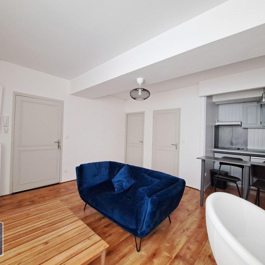 Location Appartement 2 pièces 38m² BORDEAUX 33000 - Photo 1