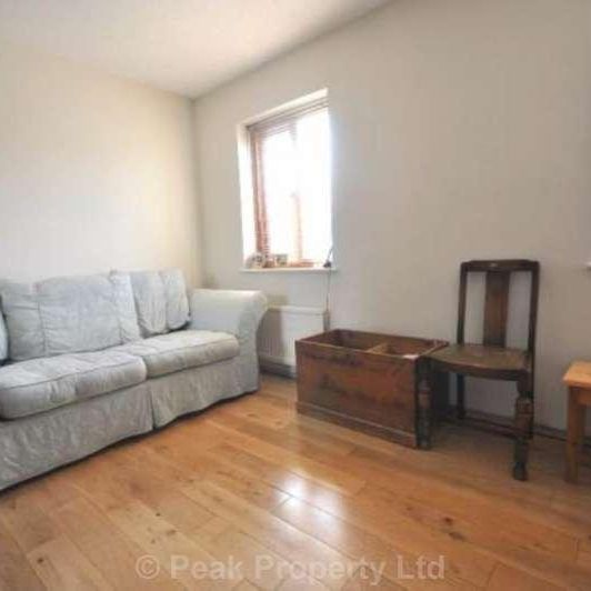 Woodberry Road, Essex, SS11 - Photo 1