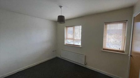 2 bedroom townhouse to rent - Photo 3