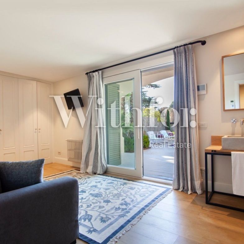 The Verlaine House - Photo 1