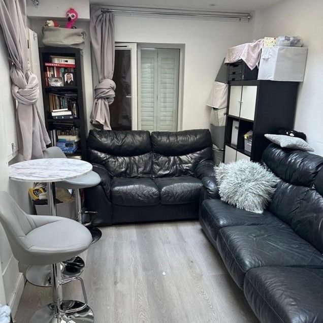 1 bedroom house of multiple occupation to rent - Photo 1