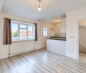 Costons Lane, UB6, Greenford - Photo 5