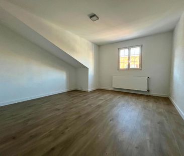 Appartement de 4.5 pièces entièrement refait à neuf au 3ème étage - Photo 3