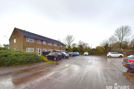 Mathew Walk, Llandaff, Cardiff - Photo 2