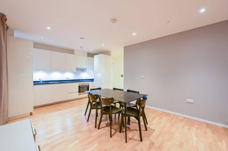 3 bedroom flat to rent - Photo 5